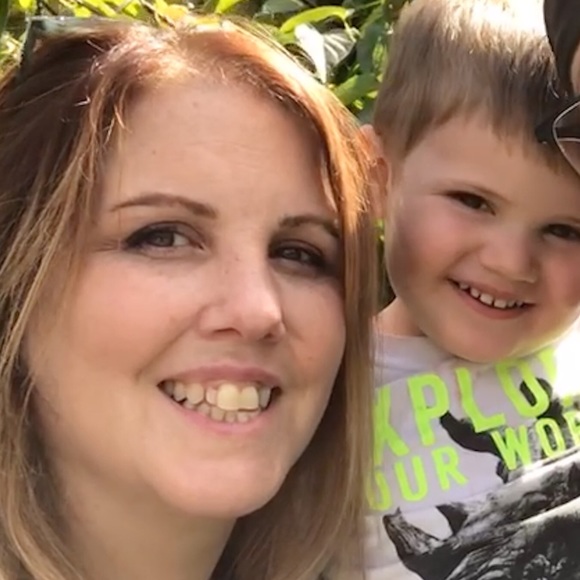 Meet your Posher, Tara - Picture 5 of 7